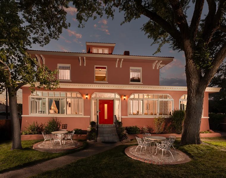 A 7-room B&B in New Mexico